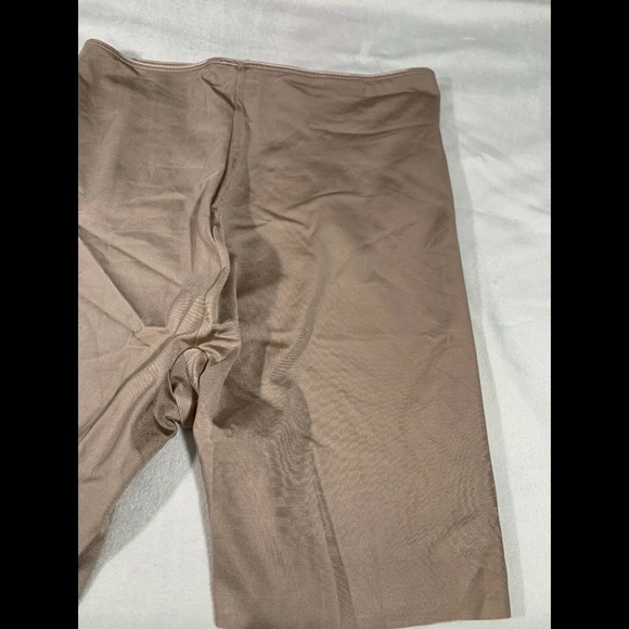 NEW Spanx‎ Slimplicity Mid-Thigh Shaper Sandcastle - Picture 9 of 9